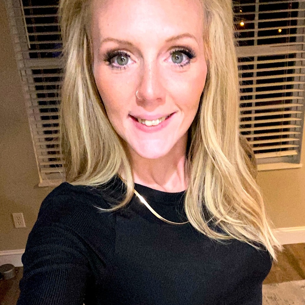 Meet your Posher, Melissa
